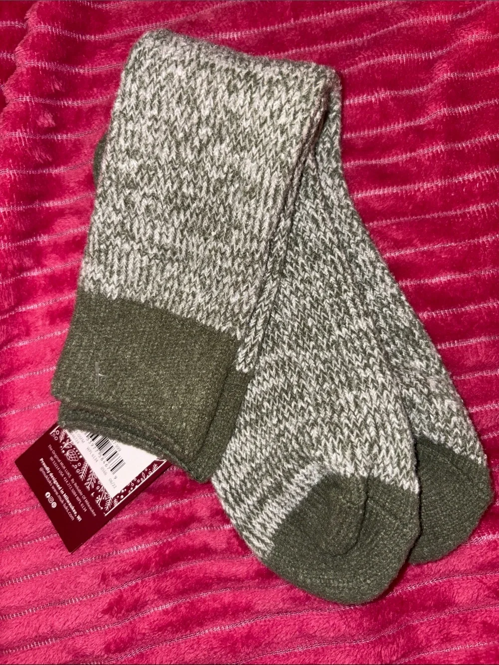 Muk Luks Marled Olive Green &  Gray Crew Socks Size 6-11